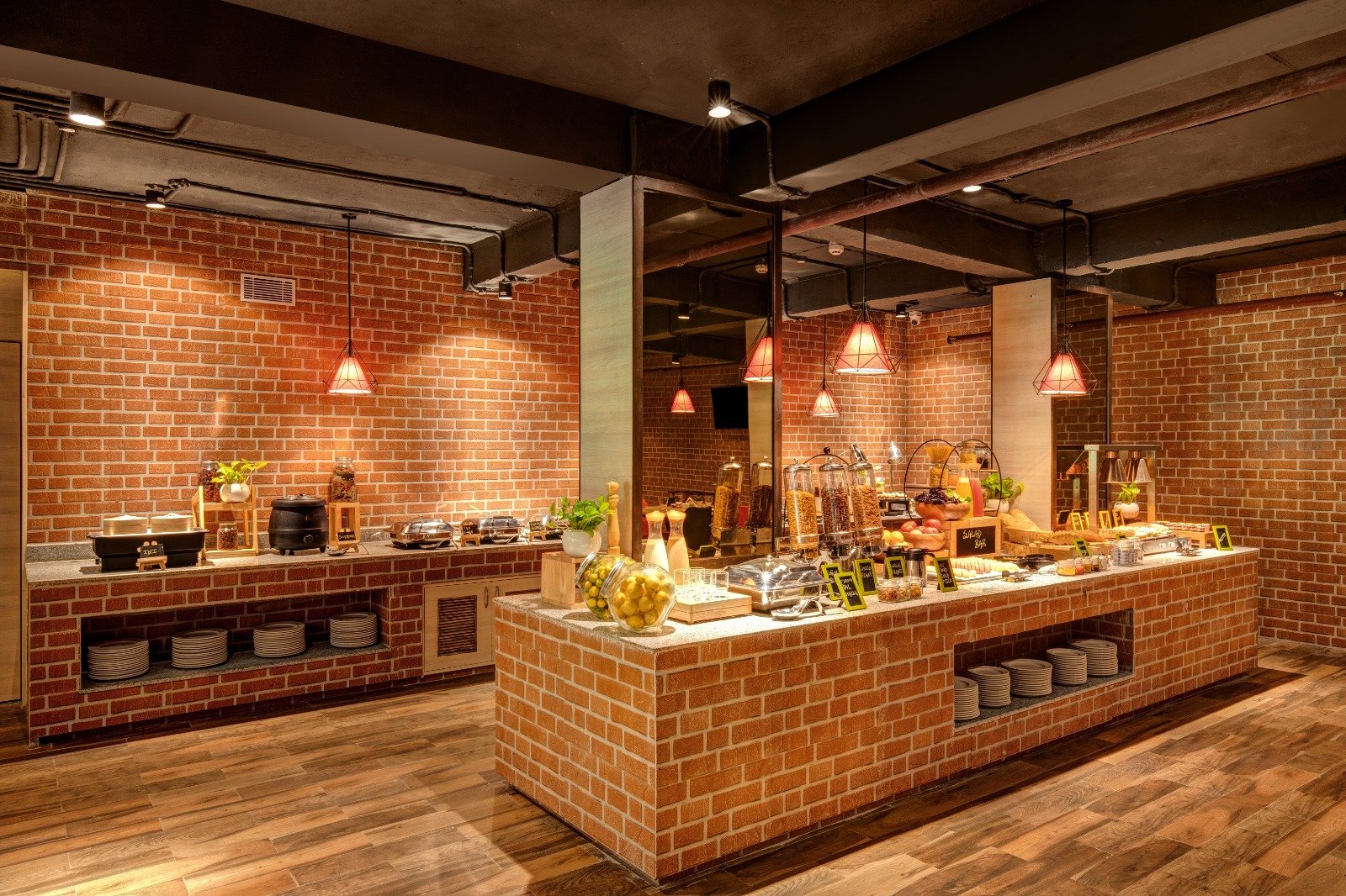 Mahananda Pure Vegetarian Restaurant at Hotel Mahananda