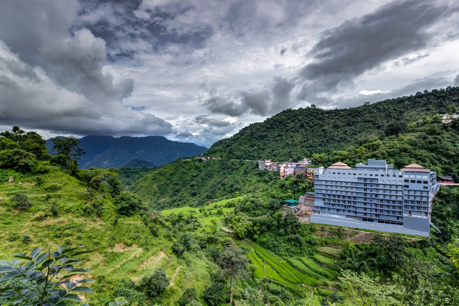 Exterior view of Hotel Mahananda near Neelkanth Mahadev