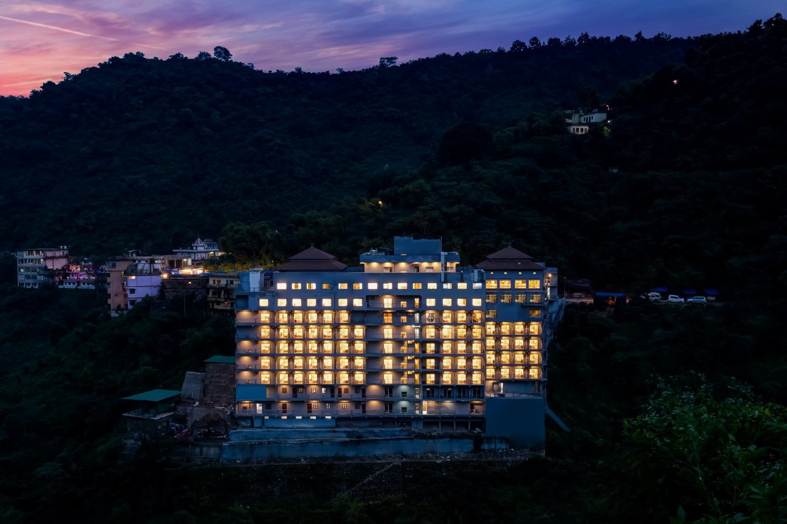 Night view of Hotel Mahananda in Uttarakhand